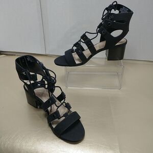 Simply Vera Vera Wang Sandals Womens 9.5M Strappy Black Heels .